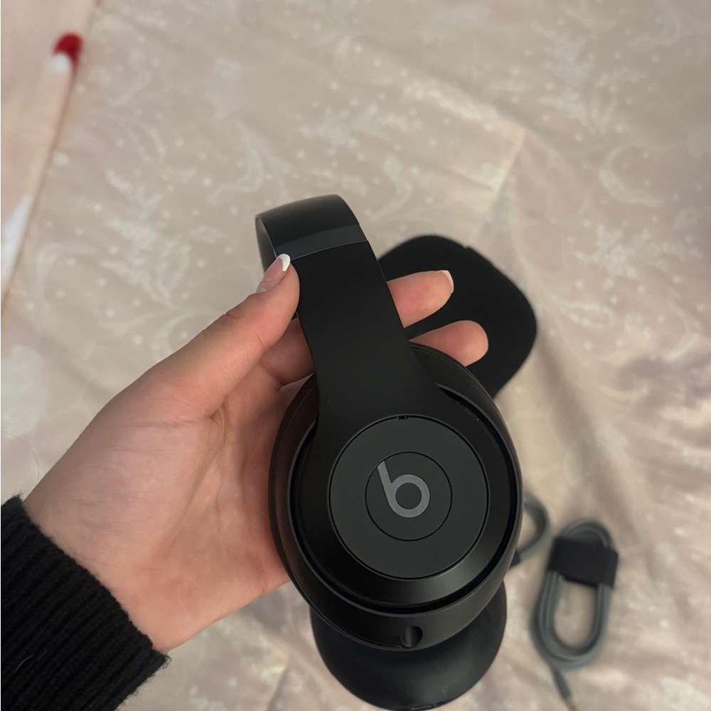 Beats studio pro by Dre Black Over-Ear Headphones
